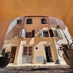  Apartment Antiche Mura